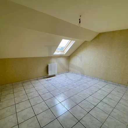 Rent this 2 bed apartment on 49 Rue du 6 Juin in 61100 Flers, France