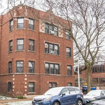 Buy this 2 bed condo on 5465-5473 South Ingleside Avenue in Chicago, IL 60637