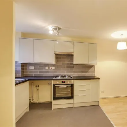 Image 3 - 18 & 19 The Pines, Walstead, RH16 3TX, United Kingdom - Apartment for rent