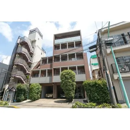 Rent this studio apartment on Shimbashi-dori Street in Ebisu 1-chome, Shibuya