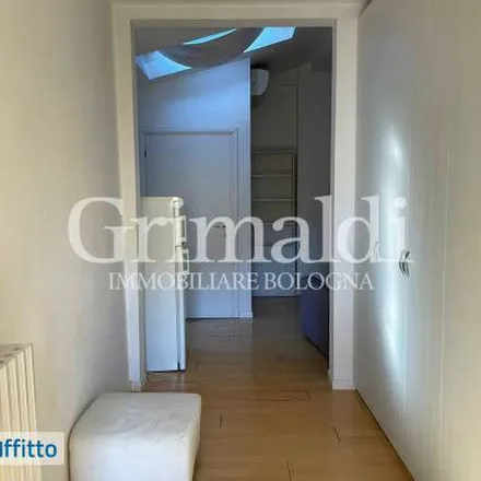 Image 2 - Via Broccaindosso 36/2, 40125 Bologna BO, Italy - Apartment for rent