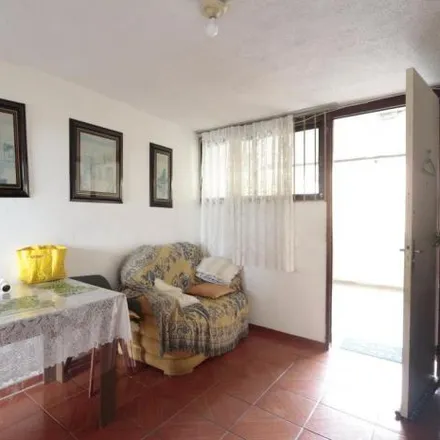 Rent this 2 bed apartment on Bloco 1 in Estrada do Cafundá, Tanque
