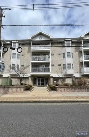 Image 1 - 422 Passaic Street, Hackensack, NJ 07601, USA - Condo for rent
