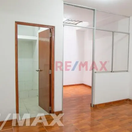 Buy this 2 bed apartment on Avenida Canta Callao in Barrio Obrero Industrial, Lima Metropolitan Area 15306