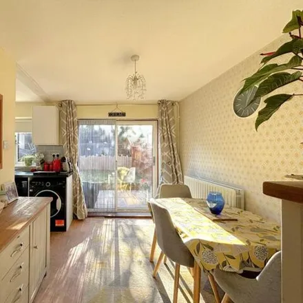 Image 5 - 31 Ian Close, Bexhill-on-Sea, TN40 2RL, United Kingdom - Duplex for sale