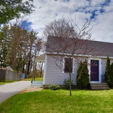 Buy this 3 bed house on 158 Auburn Street in Portland, ME 04103