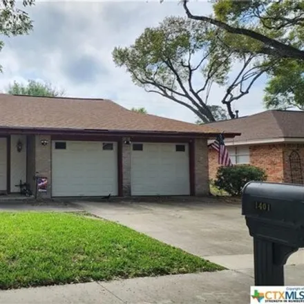 Buy this 3 bed house on 1427 Plantation Drive in Victoria, TX 77904