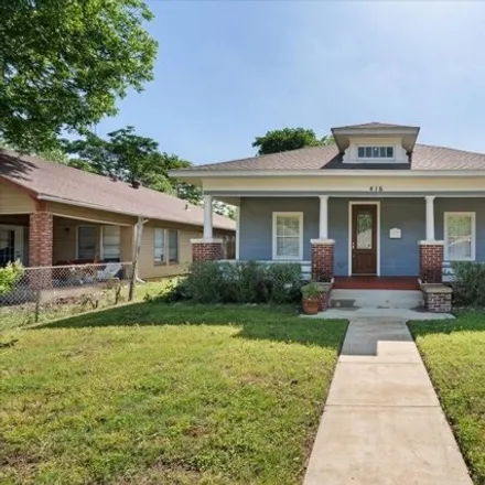 Buy this 3 bed house on 414 South Marlborough Avenue in Dallas, TX 75208