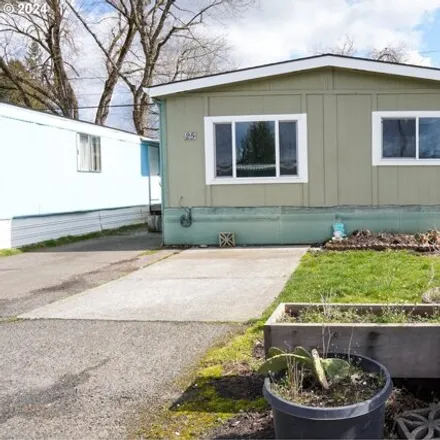 Buy this studio apartment on 2300 Southeast 83rd Avenue in Portland, OR 97216