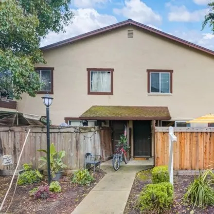 Buy this 2 bed townhouse on 3236 Parkhaven Drive in San Jose, CA 95132