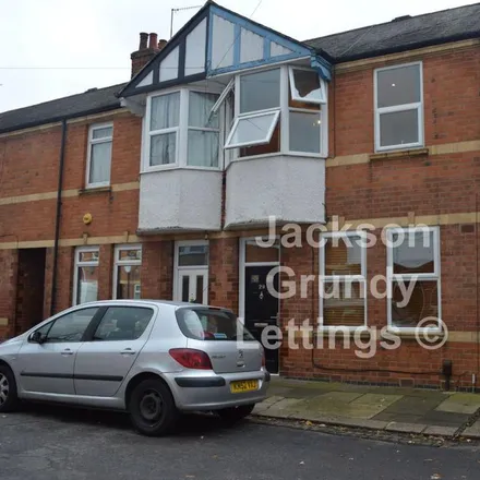 Rent this 2 bed townhouse on The Potters House in 23 Monarch Road, Northampton