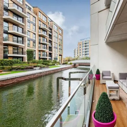 Buy this 2 bed apartment on Countess House in 10 Park Street, London