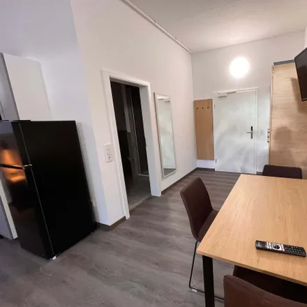 Rent this 3 bed apartment on Äußere Parkstraße 7 in 84032 Landshut, Germany