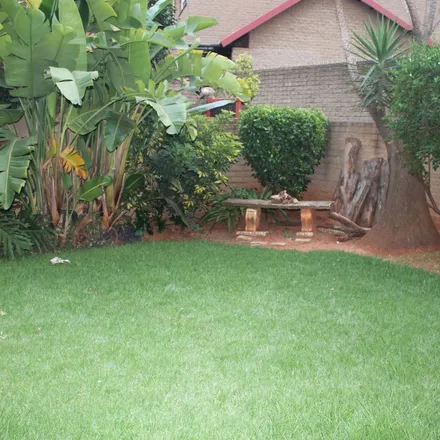 Image 8 - Christiaan de Wet Road, Kloofendal, Roodepoort, 1734, South Africa - Townhouse for rent