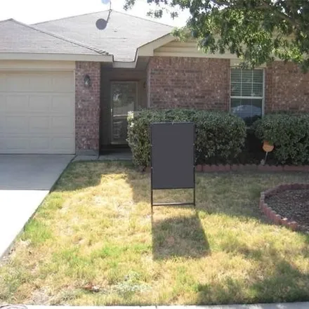 Rent this 3 bed house on 1429 Royal Meadows Trail in Fort Worth, TX 76140