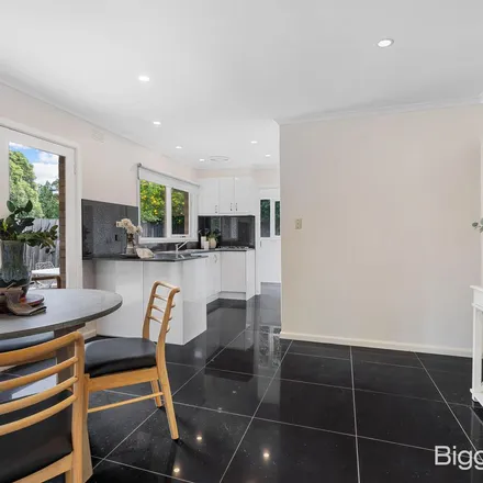Image 7 - 1 Plymouth Street, Glen Waverley VIC 3150, Australia - Apartment for rent