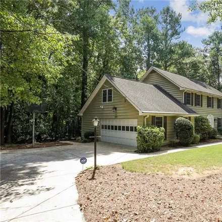 Image 3 - 275 Hollyberry Drive, Roswell, GA 30076, USA - House for sale