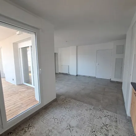 Rent this 3 bed apartment on Rue Sophie Germain in 31270 Cugnaux, France