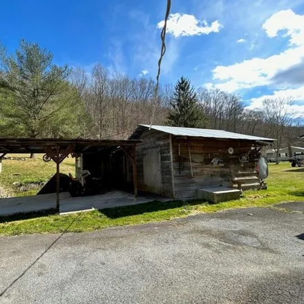 Image 9 - 3512 WV 63, Organ Cave, Greenbrier County, WV 24925, USA - House for sale