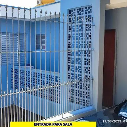 Buy this 2 bed house on Rua Júlio Dantas in Vila Menck, Osasco - SP