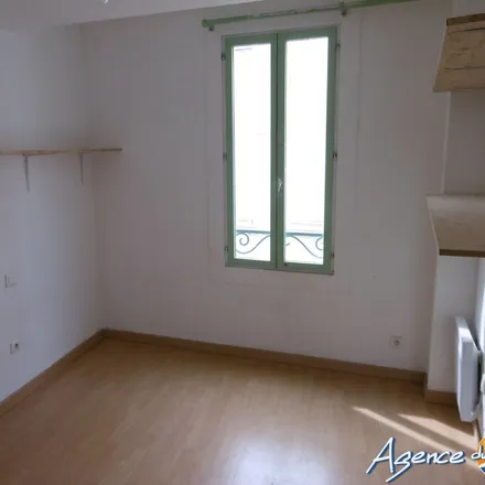 Rent this 2 bed apartment on Avenue des Étangs in 11100 Narbonne, France