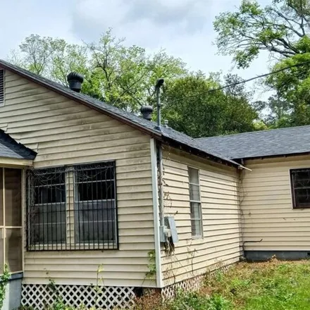 Buy this 3 bed house on 388 Hortman Avenue in Macon, GA 31204
