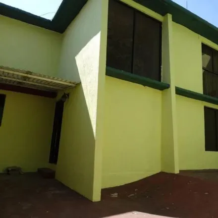 Rent this 3 bed house on Avenida Los Reyes 119 in Colonia Valle Dorado, 52950 Tlalnepantla