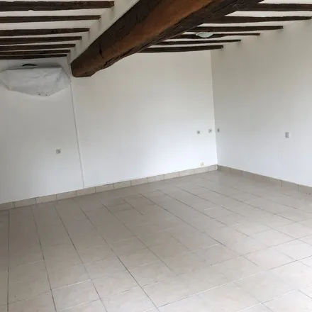 Rent this 3 bed apartment on 3 Place Jeanne d'Arc in 44110 Soudan, France