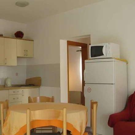Image 8 - Banjol, Rovinj, Grad Rovinj, Istria County, Croatia - Apartment for rent