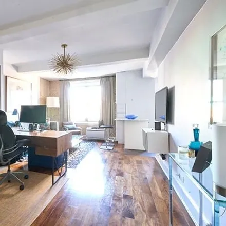 Buy this studio apartment on Sunny's Wine & Spirits in 161 3rd Avenue, New York