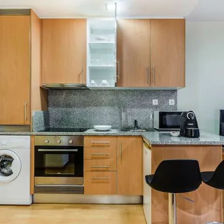 Rent this 1 bed apartment on Rua de Santa Helena in 4000-206 Porto, Portugal