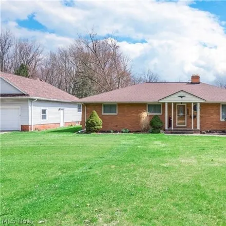Buy this 3 bed house on Clague Road in North Olmsted, OH 44126