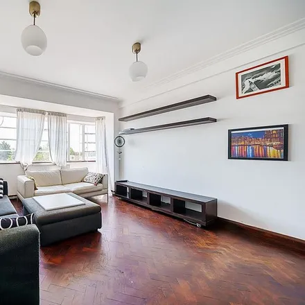 Rent this 3 bed apartment on Oman Court in Oman Avenue, London