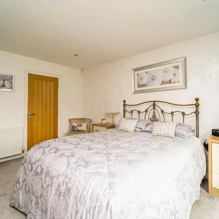 Rent this 3 bed apartment on Dalboyne Park in Lisburn, BT27 4AL