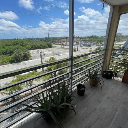 Image 7 - East Dania Beach Boulevard, Dania Beach, FL 33004, USA - Apartment for rent