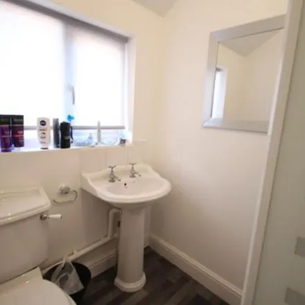 Rent this 1 bed apartment on Queen Street in Rushden, NN10 0AZ