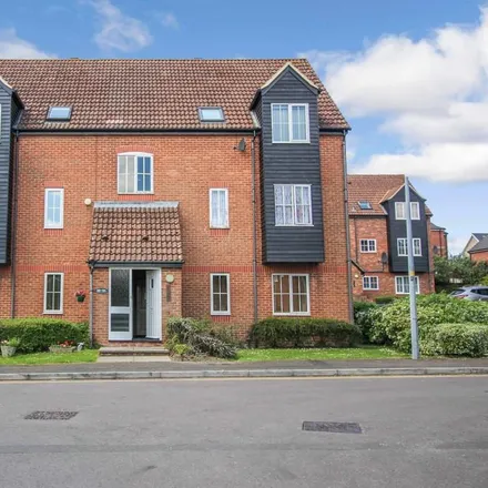 Rent this 2 bed apartment on Dewell Mews in Swindon, SN3 1QU