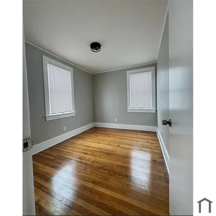 Rent this 2 bed apartment on Woodward / Gratiot NS (NB) in Woodward Avenue, Detroit