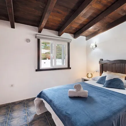 Rent this 2 bed apartment on Cer Icod de los Vinos in Carretera del Amparo, 38438 Icod de los Vinos