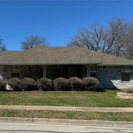 Buy this 3 bed house on 237 Spruce Circle in Azle, TX 76020