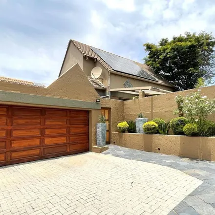 Image 2 - Parrot Street, Bromhof, Randburg, 2118, South Africa - Apartment for rent