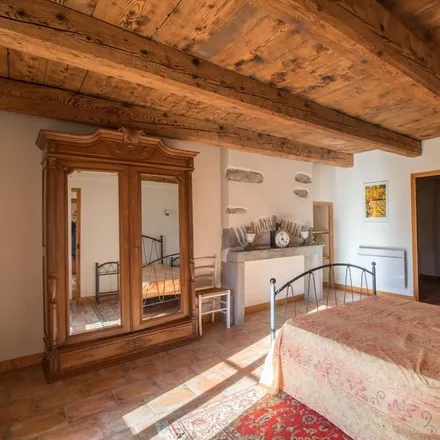 Rent this 4 bed house on rue du Sancy in 63690 Tauves, France