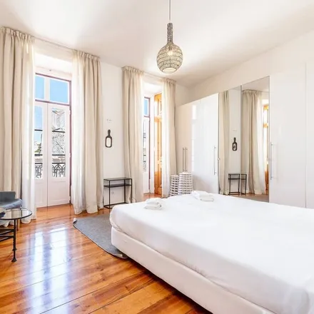 Rent this 3 bed townhouse on Areeiro in Lisbon, Portugal