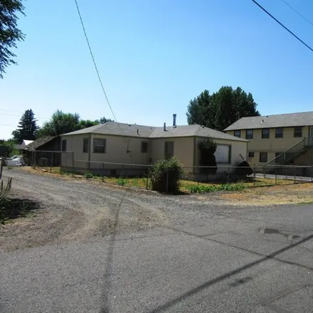 Image 1 - 566 D Street, Tulelake, Siskiyou County, CA 96134, USA - House for sale
