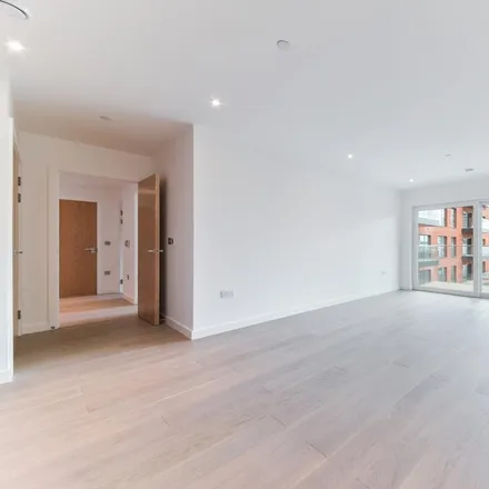 Rent this 2 bed apartment on Queenscroft House in Thonrey Close, London