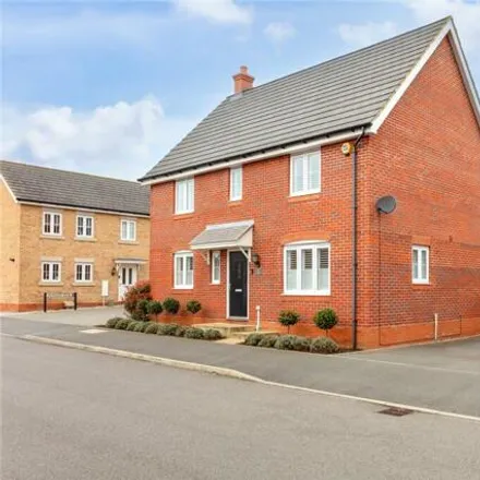 Buy this 5 bed house on Shackleton Gardens in Flitwick, MK45 1GN