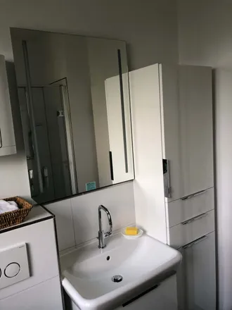 Rent this 2 bed apartment on Ennerthang 5 in 53227 Bonn, Germany