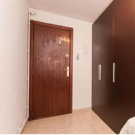 Image 2 - Avinguda de la Mare de Déu de Bellvitge, 50-58, 08907 l'Hospitalet de Llobregat, Spain - Room for rent