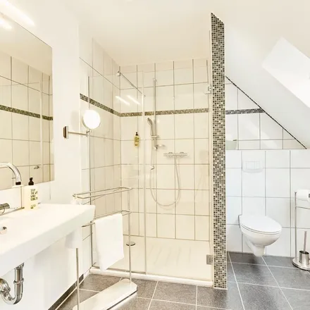 Rent this 2 bed apartment on Roter-Turm-Weg 17 in 67157 Wachenheim an der Weinstraße, Germany