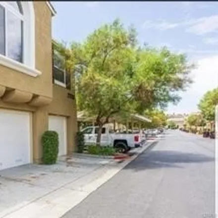 Rent this 3 bed townhouse on 27599 Viridian Street in Murrieta, CA 92562